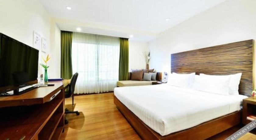 St. Hotel 3*