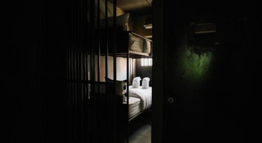 Hostel Sook Station *