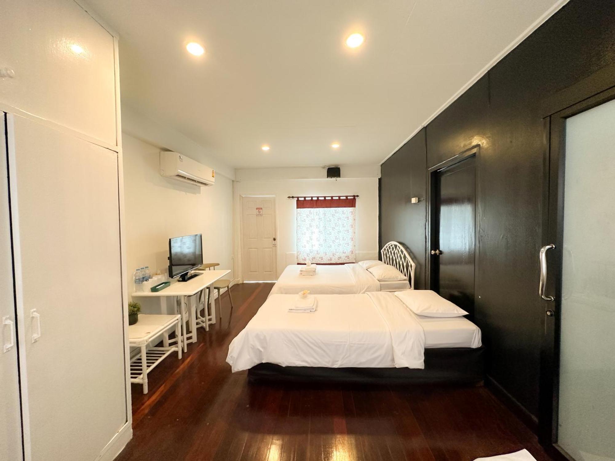 Hotel White Bangkok
