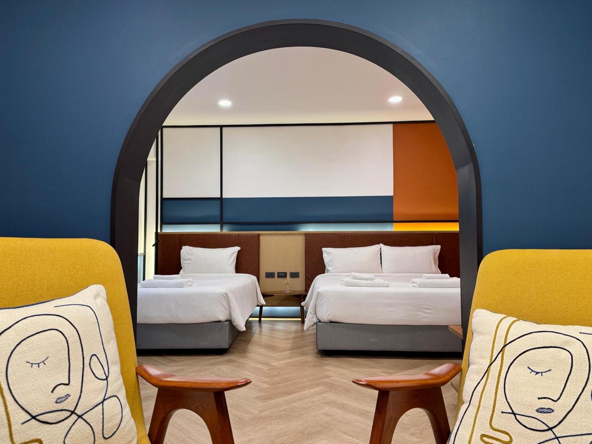 Parcel Hotel