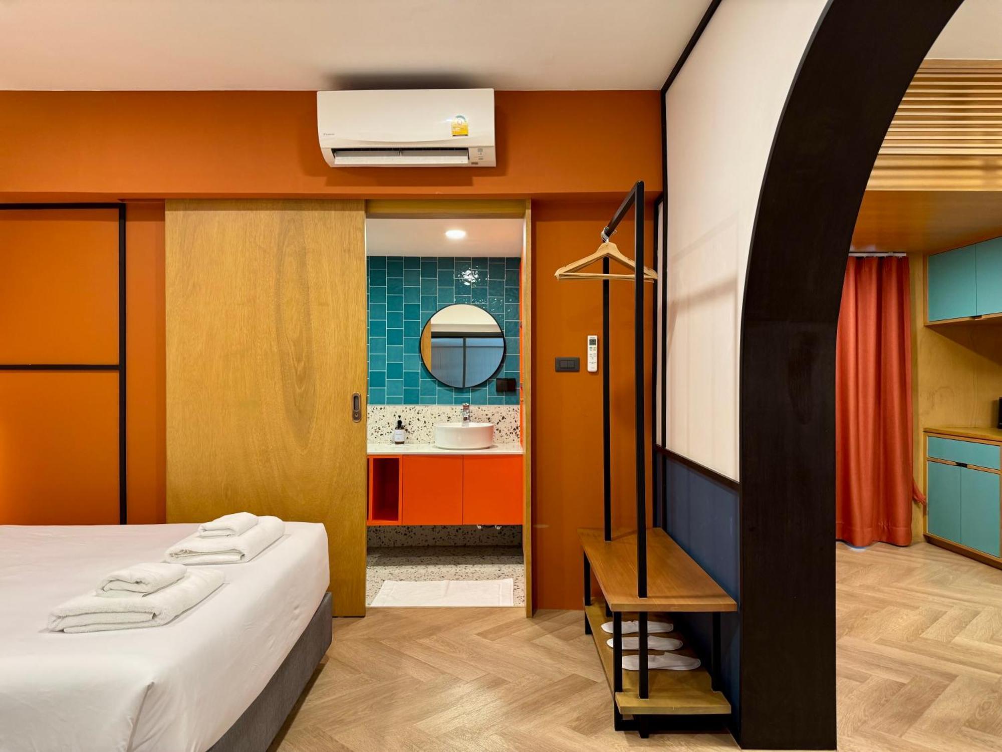 Parcel Hotel