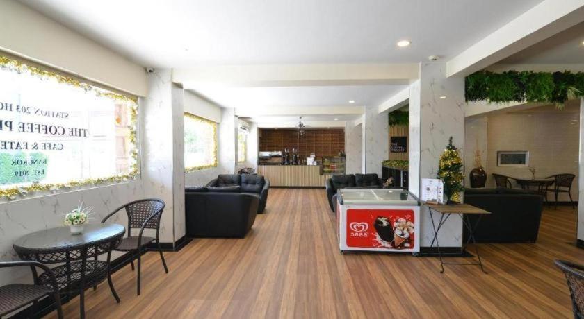 Hotel Station 203