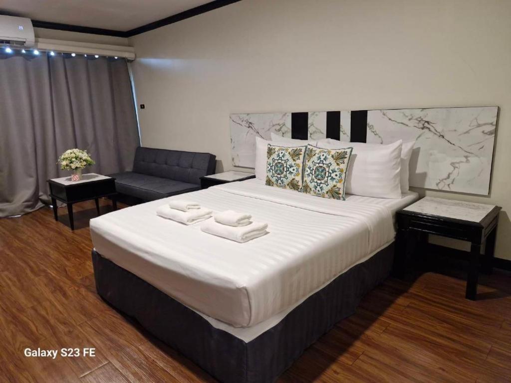 Town In Town Gardent Hotel Bangkok