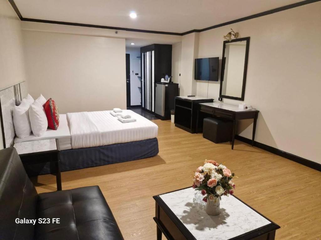 Town In Town Gardent 3* Bangkok
