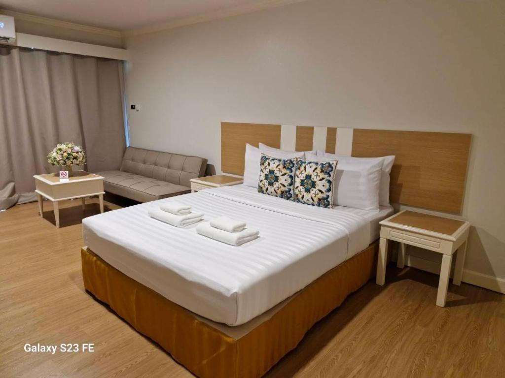 Town In Town Gardent Hotel Bangkok