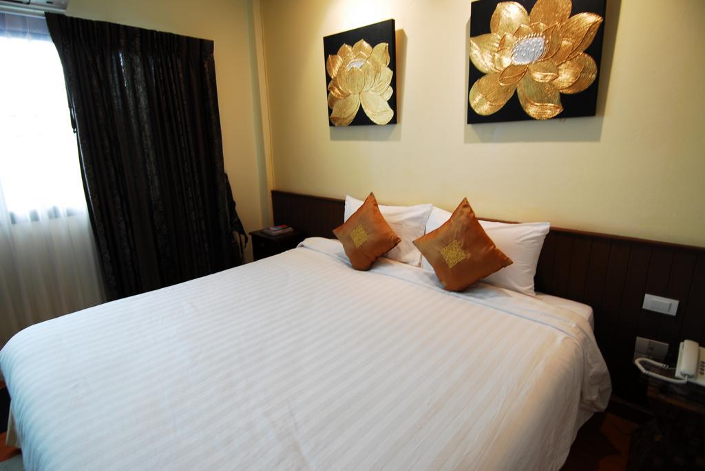 Coral Grand Place Guest house