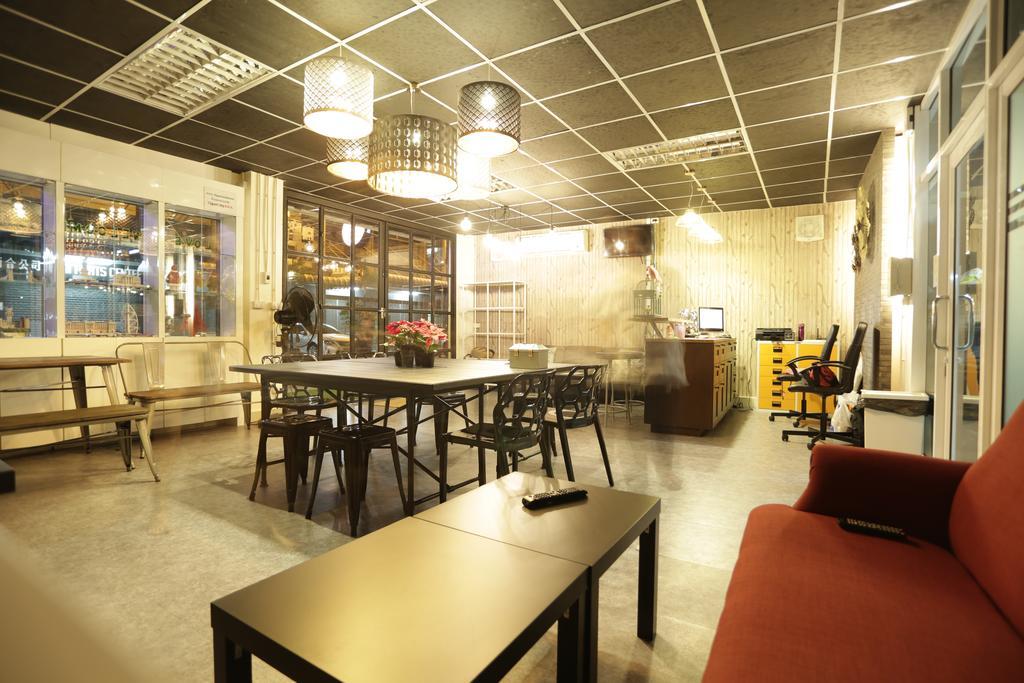 Hostel Tiger Lily *