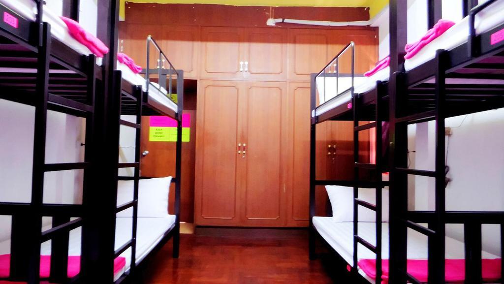Hug Hostel Bangkok