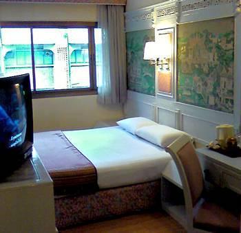 Pratunam Hotel