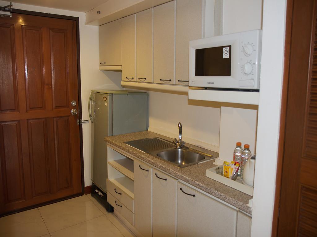 Omni Tower Syncate Suites Bangkok