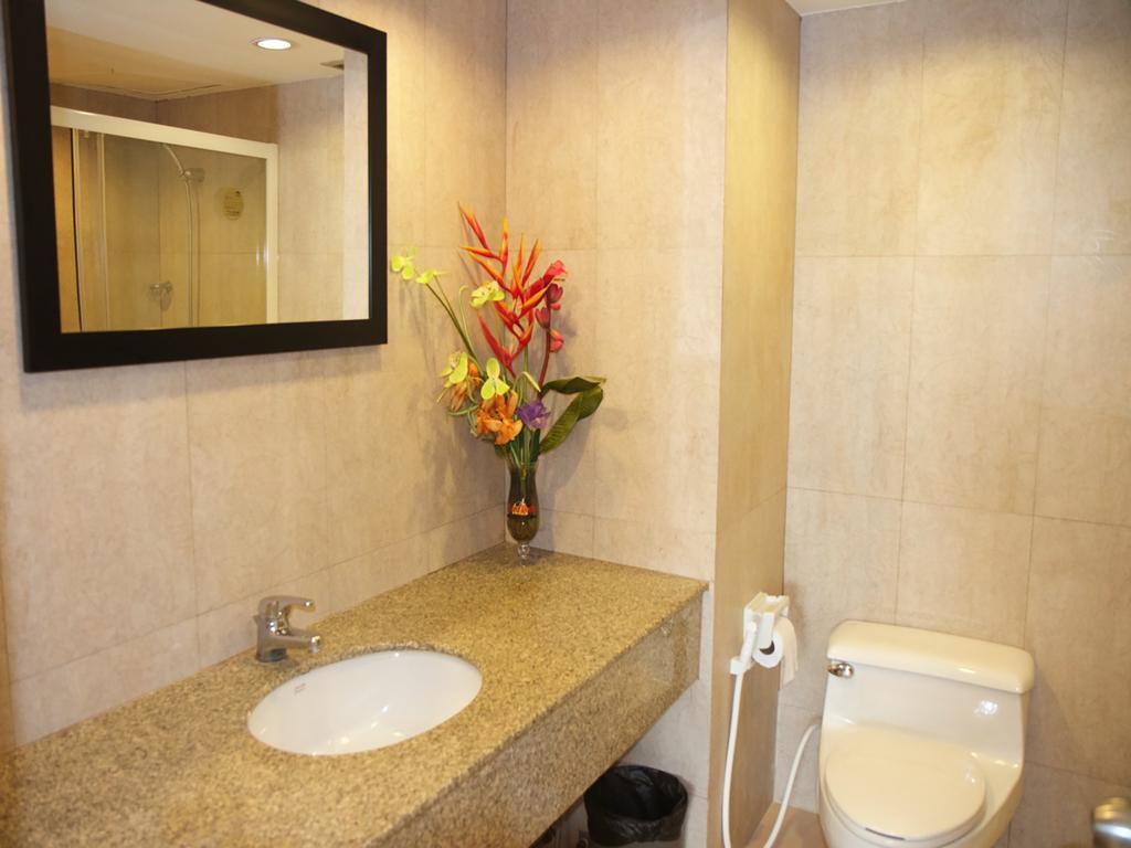 Omni Tower Syncate Suites 4* Bangkok