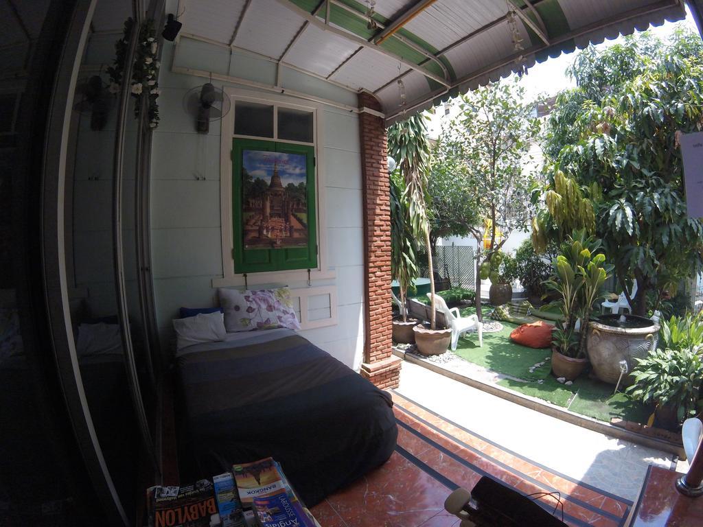 Hostel The Oasis (adults Only)