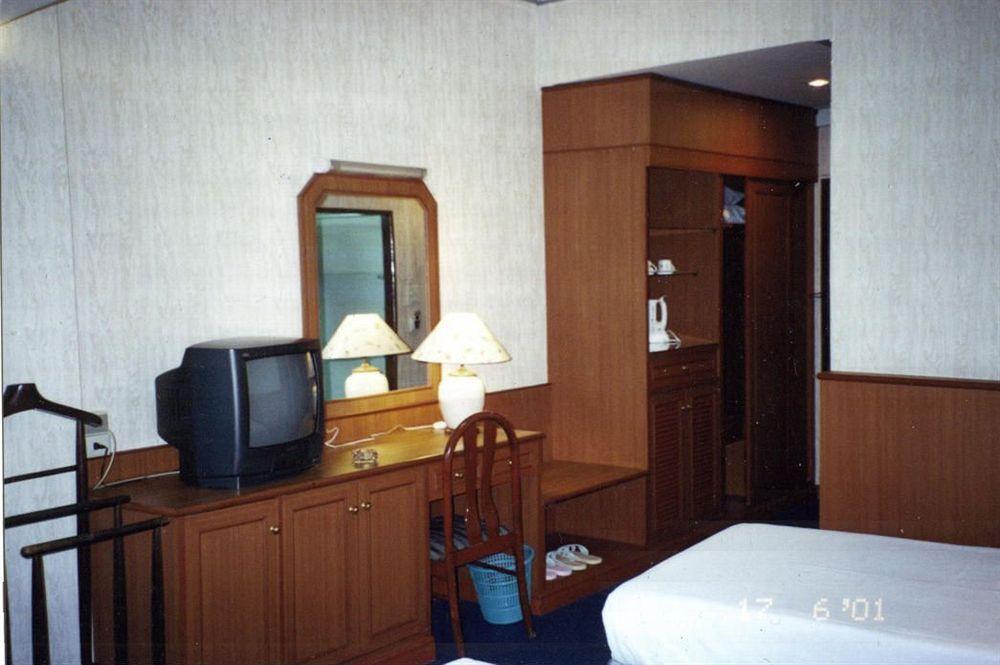 New Empire Hotel 3*
