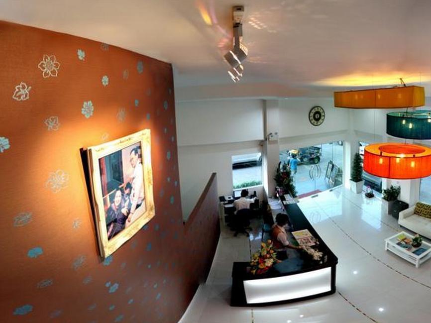 Hostel At Hua Lamphong