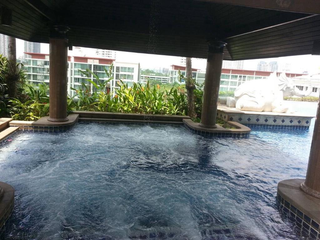 Apartment Baan Sathorn Riverfront Bangkok