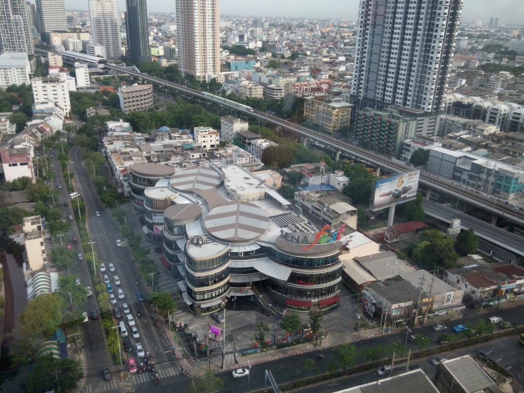 Baan Sathorn Riverfront Apartment Bangkok