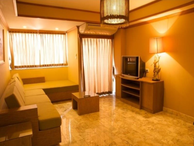 Jolly & Hotel 3*
