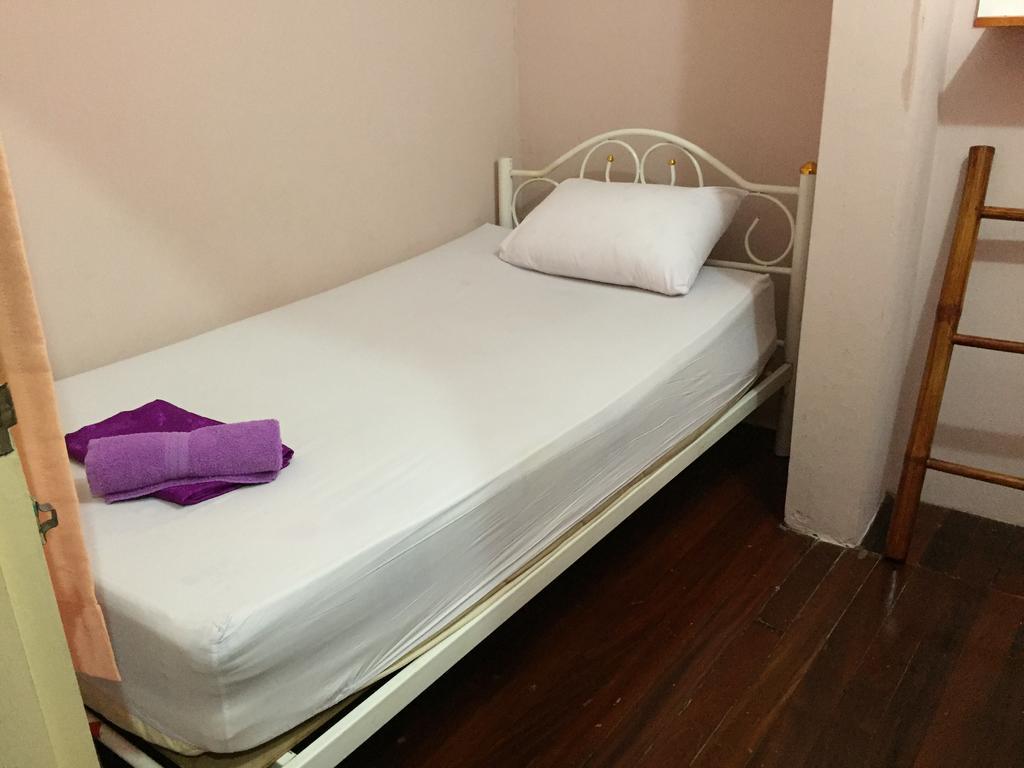 Honey Place Guesthouse,special Rate For Long