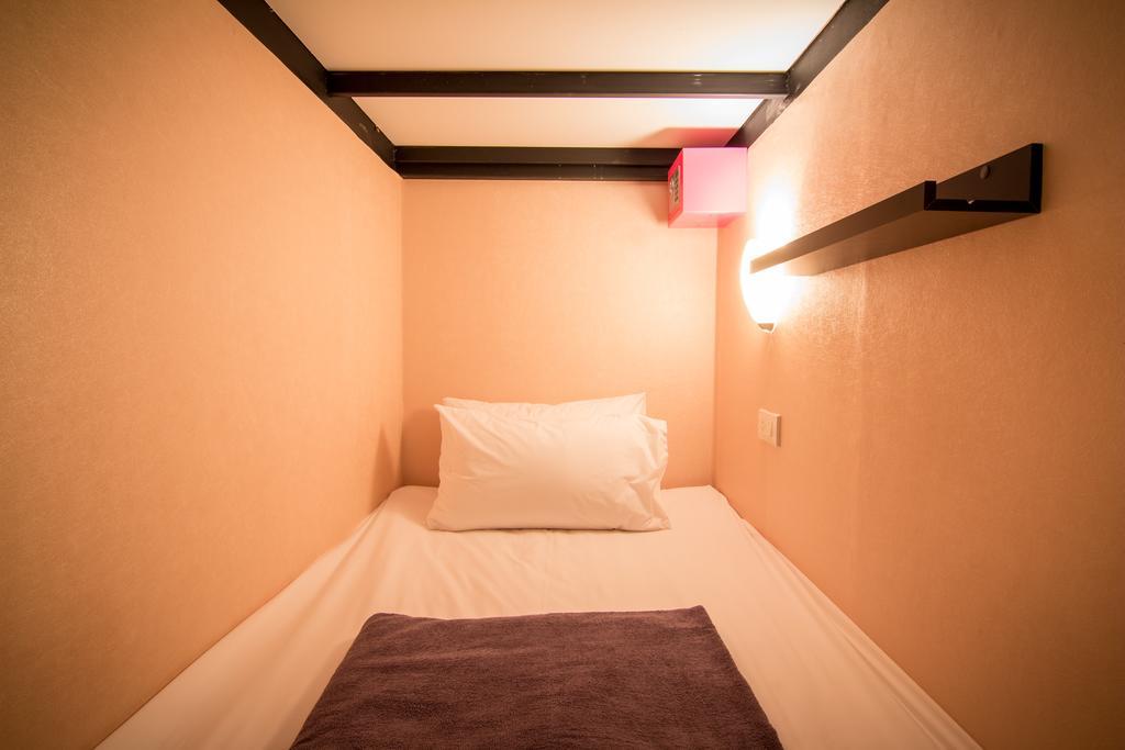 Hostel Bubble Space *