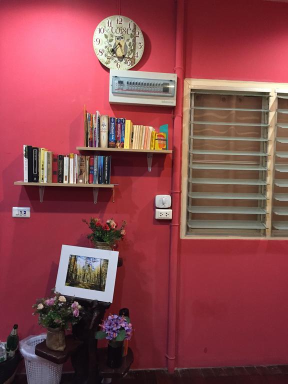 Honey Place Guesthouse,special Rate For Long Guest house Bangkok