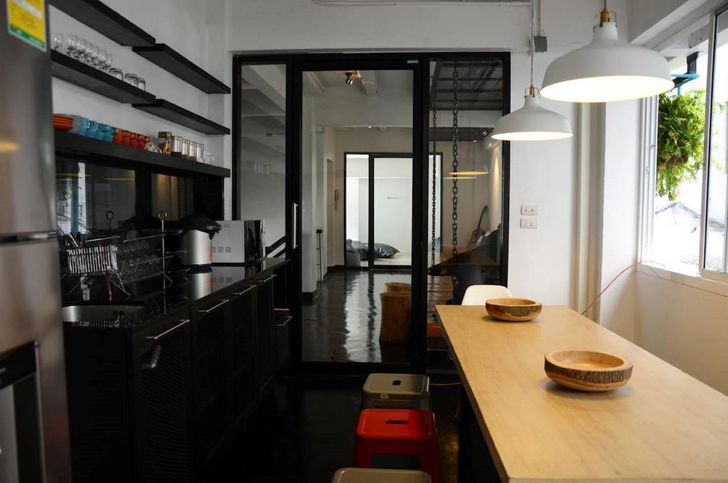 Albergue 3howw @ Sukhumvit 21 *