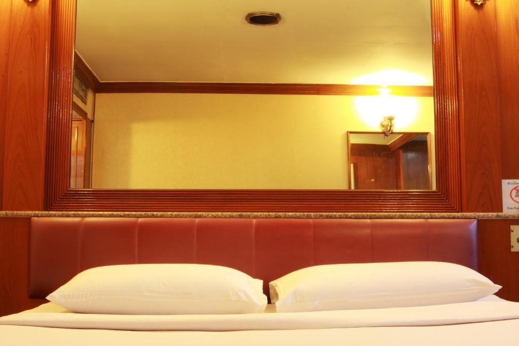 Hotel Pradipat 3*