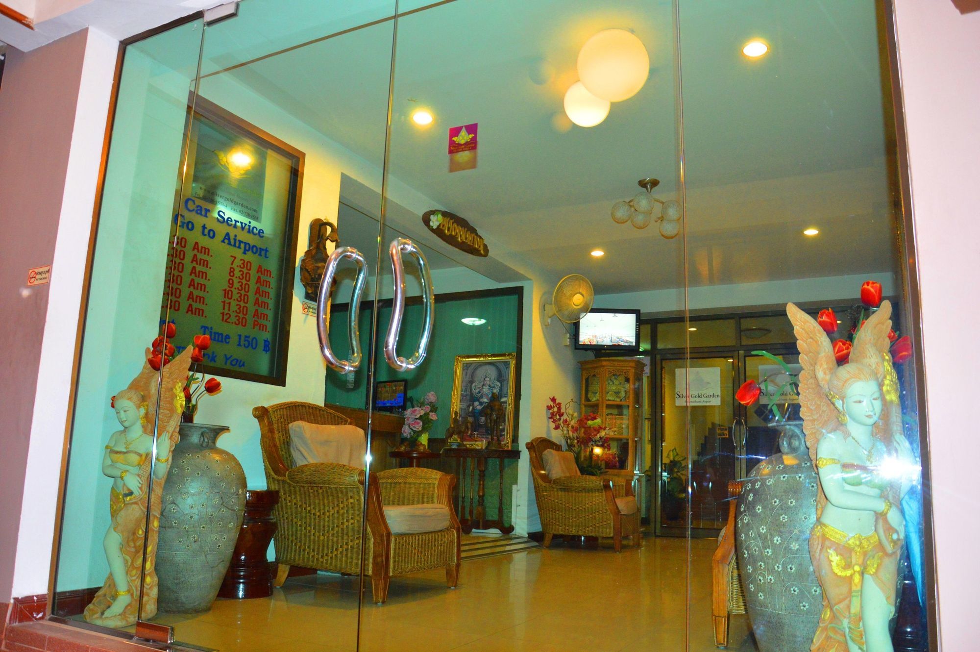 Hotel Silver Gold Garden, Suvarnabhumi Airport 3*