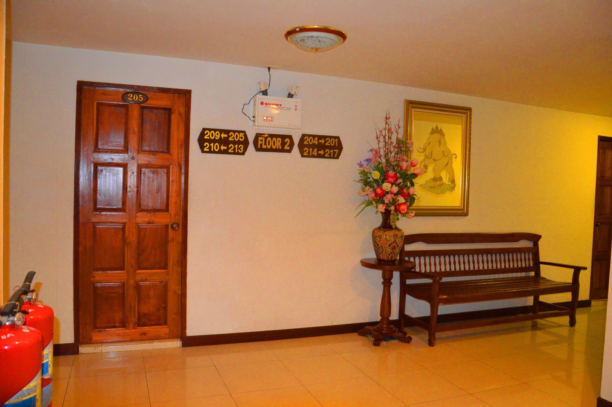 Hotel Silver Gold Garden, Suvarnabhumi Airport