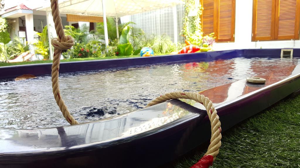 Rumah tetamu Barefeet Naturist (adults Only) Bangkok