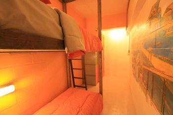 Hostel Chic