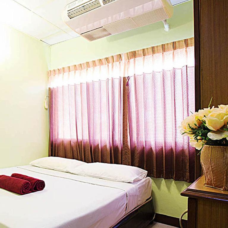 Four Sons Hotel 2*