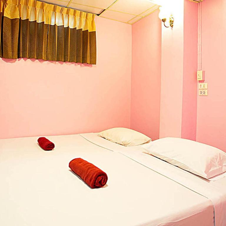 Hotel Four Sons 2*