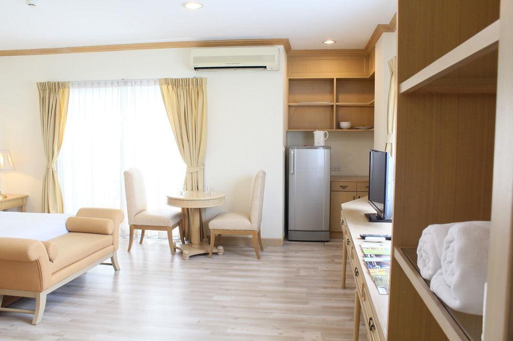 Aparthotel Romance Bangna Bangkok