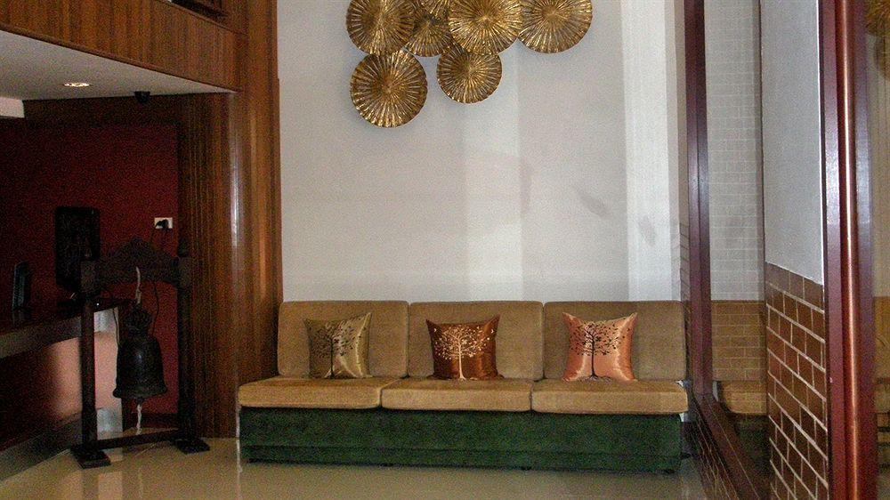 Lullaby Silom Hotel