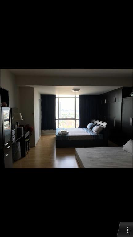 Baan Sathorn Riverfront Apartment