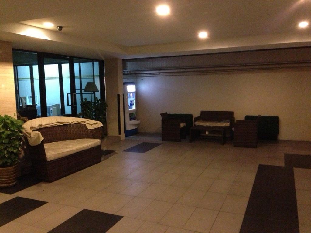 Grand By Snitwongs Aparthotel Bangkok
