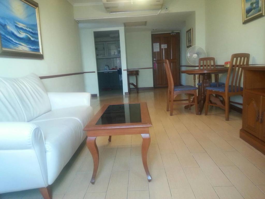 Omni Tower Sukhumvit Nana By Compass Hospitality *
