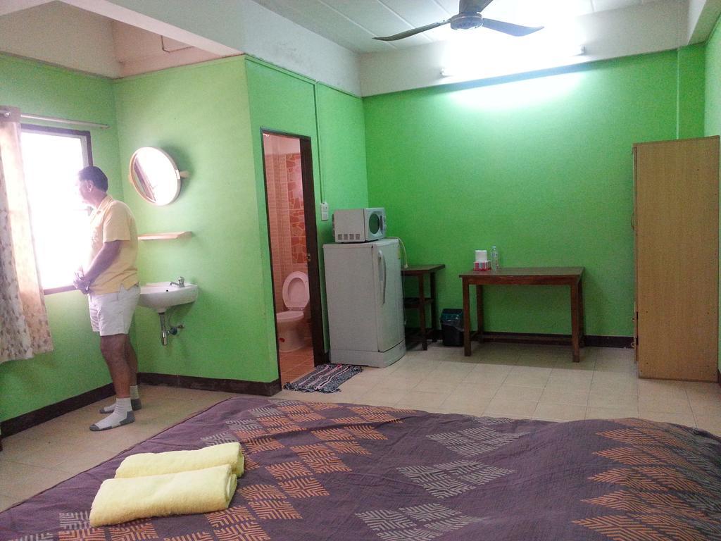 Roong-arun Wisma tamu *