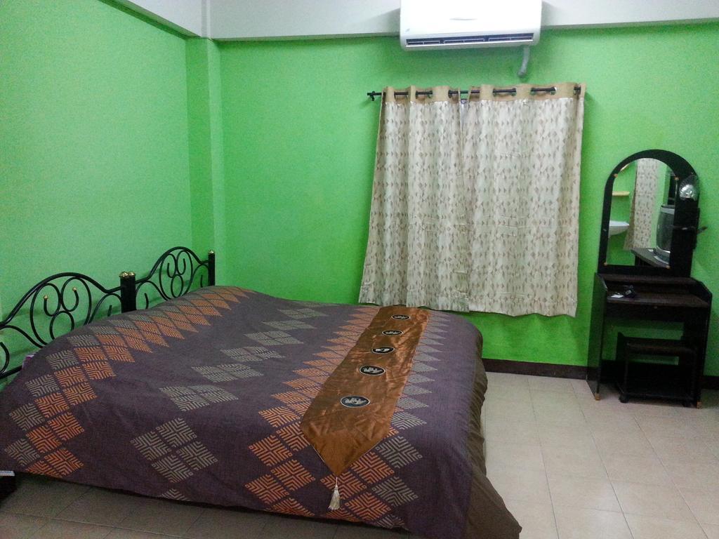 Wisma tamu Roong-arun