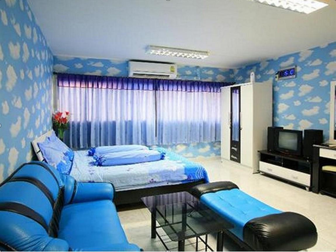 Deluxe At Popular Apartment