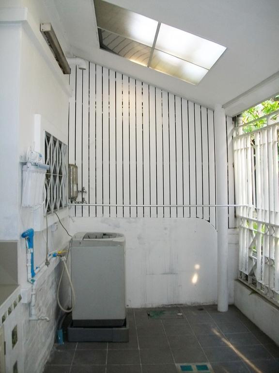 A Joy House - Kaset Nawamin * Bangkok