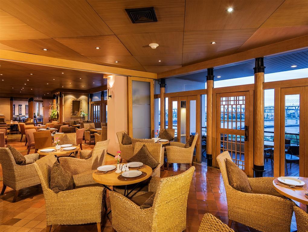 Hotel Riverfront 4*