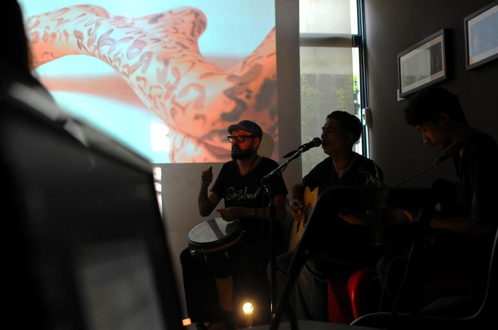 Gasthuis Pyat Music And Artel Bangkok