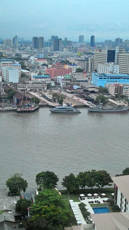 Baan Sathorn Riverfront Apartment