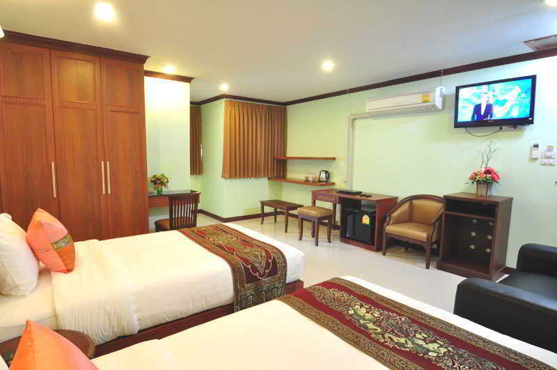 Sky Hotel 2*