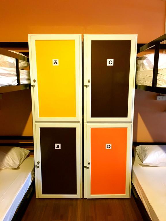 Urban Hostel *