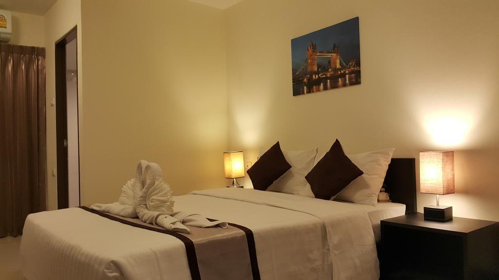 Leelawadee Modern Huaykwang Hotel 3*