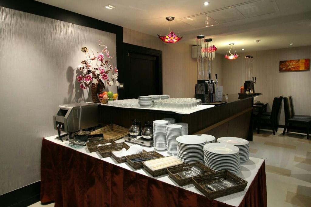 Hotel Leelawadee Modern Huaykwang