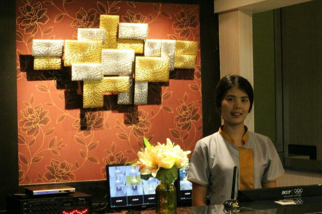 Leelawadee Modern Huaykwang 3* Bangkok