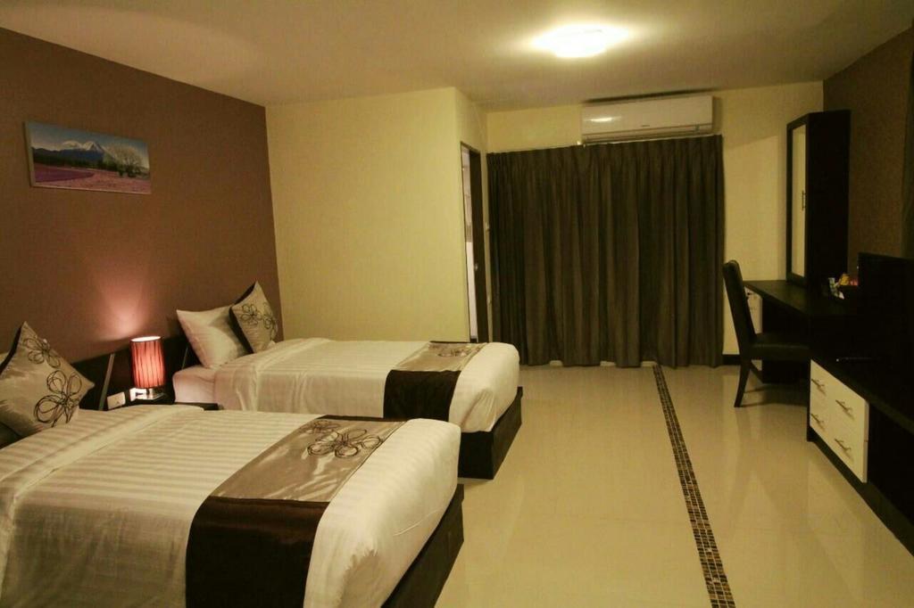 Hotel Leelawadee Modern Huaykwang 3*